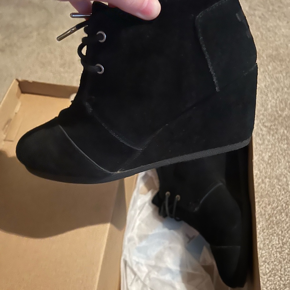Black toms wedges